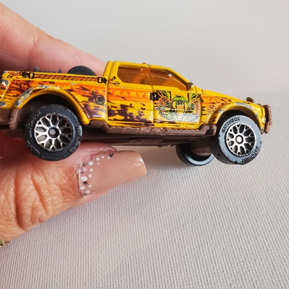 Vintage 2002 "Emergency Rescue 4x4" Matchbox Toy Car - Picture 6 of 7